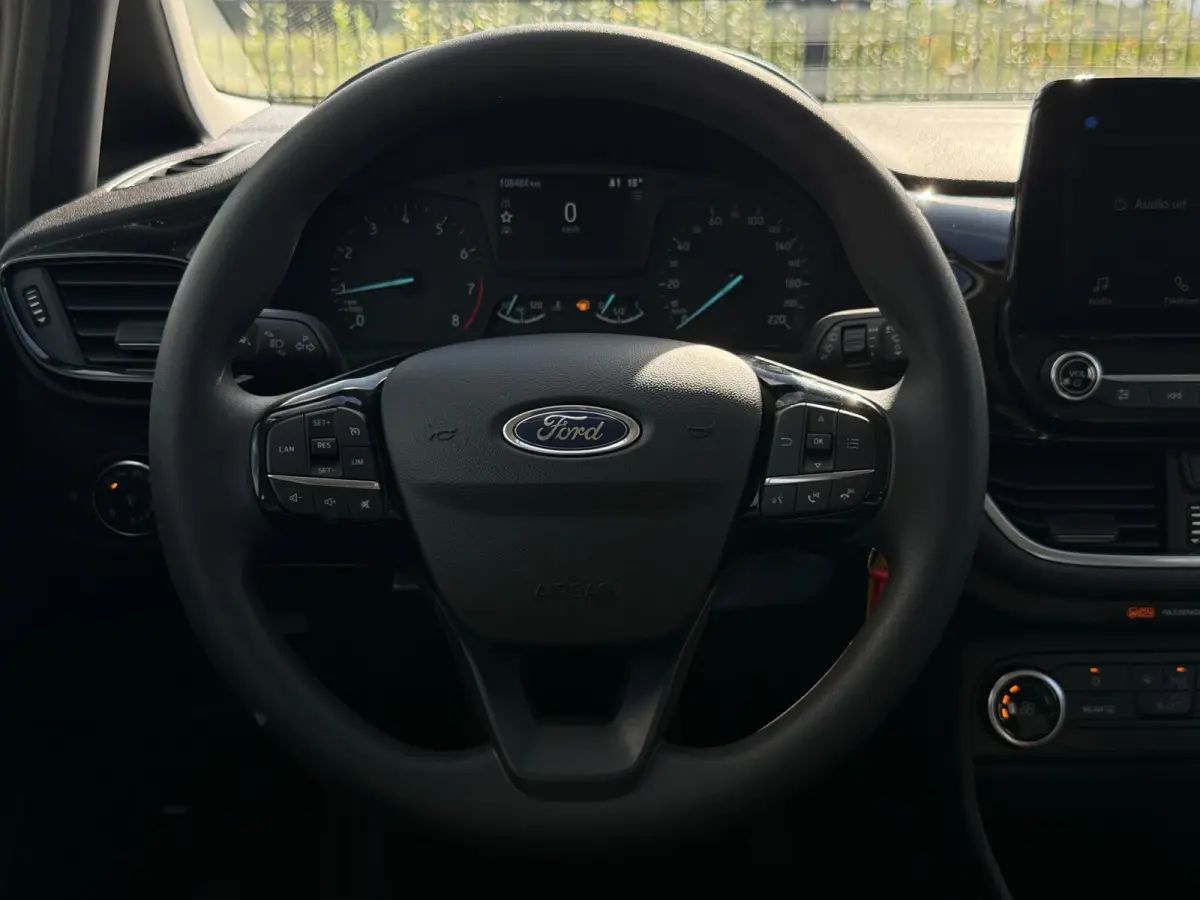 1.0 EcoBoost Connected | 95PK | CarPlay | Cruise Control