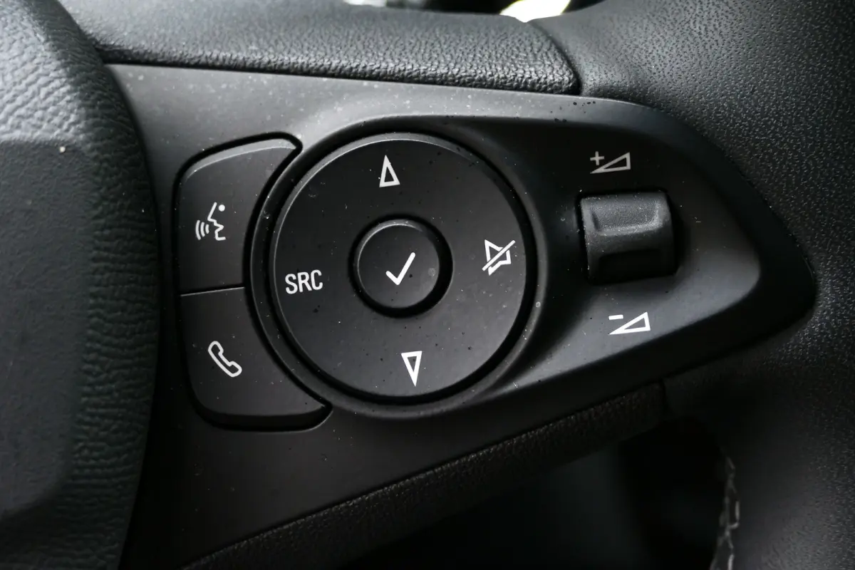 1.2 TURBO 100PK GS / CAMERA / LED / 17"LMV / NAVI / AIRCO / PDC / BLUETOOTH / CRUISECONTROL / 1E EIGENAAR / SCHITTERENDE STAAT !!