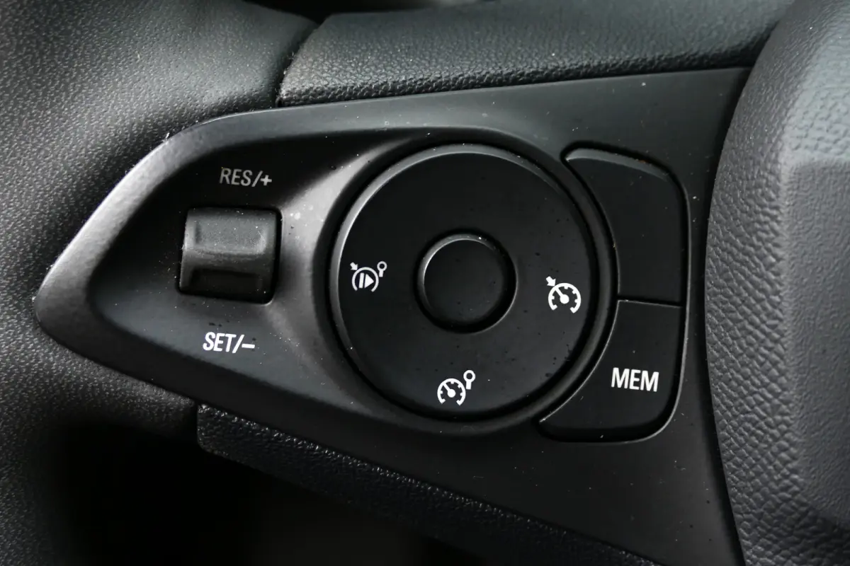 1.2 TURBO 100PK GS / CAMERA / LED / 17"LMV / NAVI / AIRCO / PDC / BLUETOOTH / CRUISECONTROL / 1E EIGENAAR / SCHITTERENDE STAAT !!