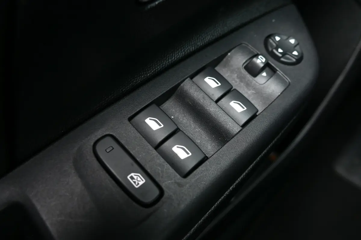 1.2 TURBO 100PK GS / CAMERA / LED / 17"LMV / NAVI / AIRCO / PDC / BLUETOOTH / CRUISECONTROL / 1E EIGENAAR / SCHITTERENDE STAAT !!