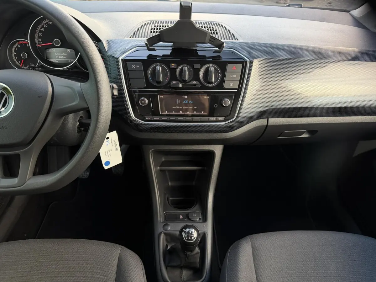 Up! 1.0 AC | BLUETOOTH | DAB | LANE.ASSIST | NAP