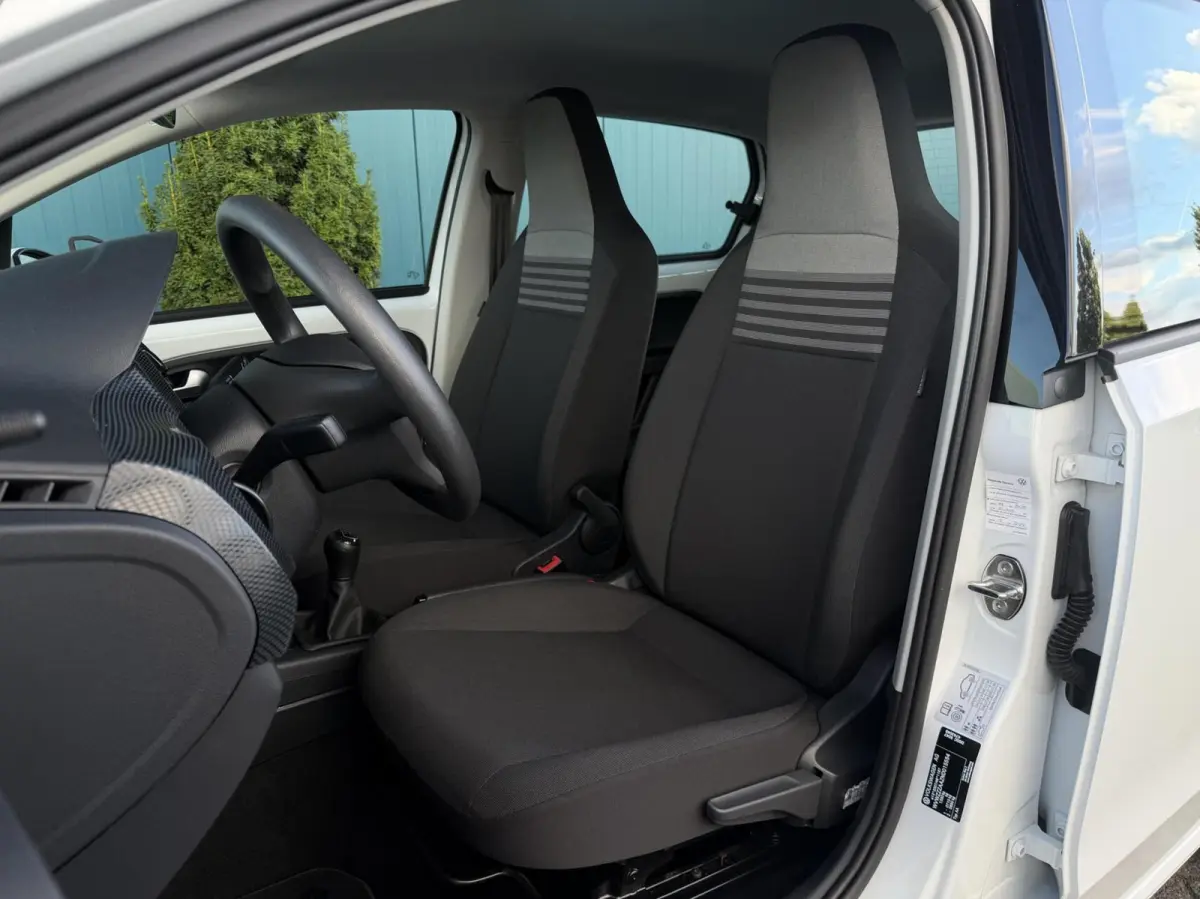 Up! 1.0 AC | BLUETOOTH | DAB | LANE.ASSIST | NAP