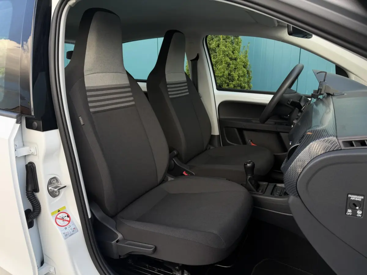 Up! 1.0 AC | BLUETOOTH | DAB | LANE.ASSIST | NAP