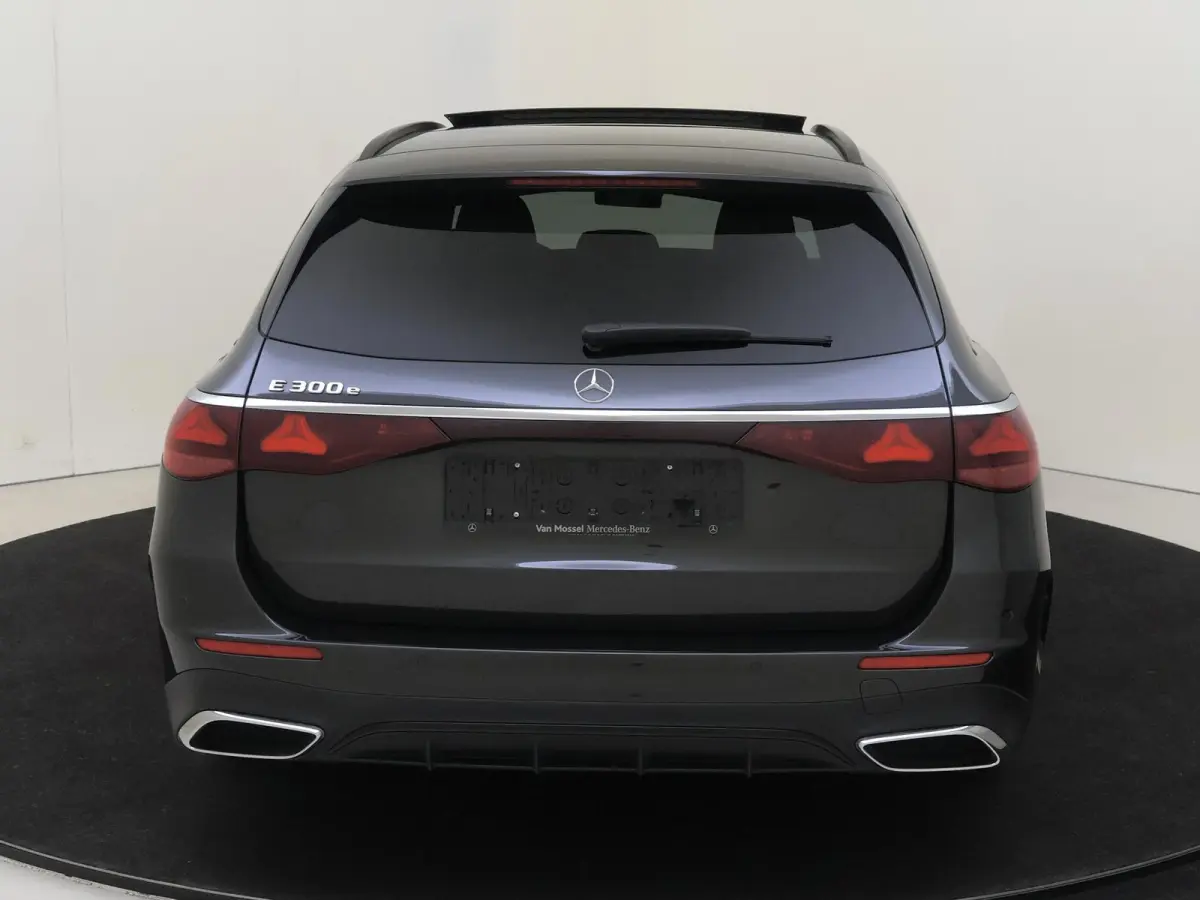 300 e Sport Edition /Panoramadak /Memory /Superscreen /360 Camera /Distronic /20 Inch