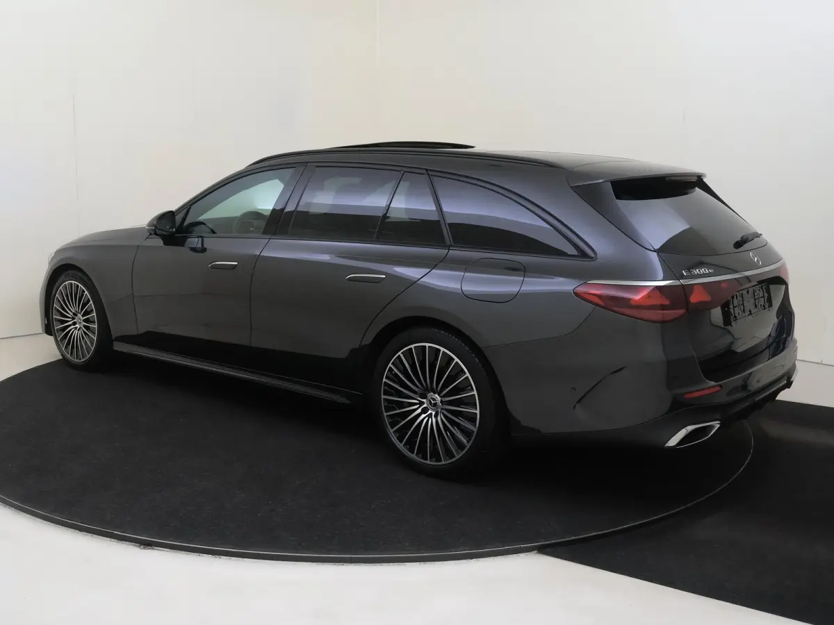 300 e Sport Edition /Panoramadak /Memory /Superscreen /360 Camera /Distronic /20 Inch