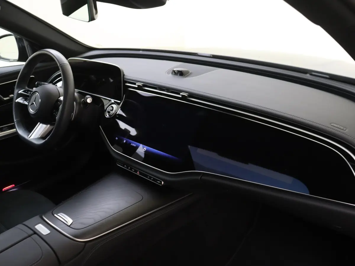300 e Sport Edition /Panoramadak /Memory /Superscreen /360 Camera /Distronic /20 Inch