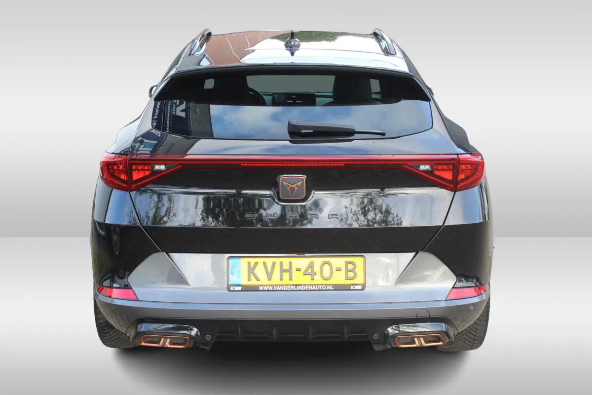1.4 TSI e-Hybrid Essential Apple Carplay/Android Auto l Voorstoelen verwarmd l Keyless entry / start l stuur verwarmd