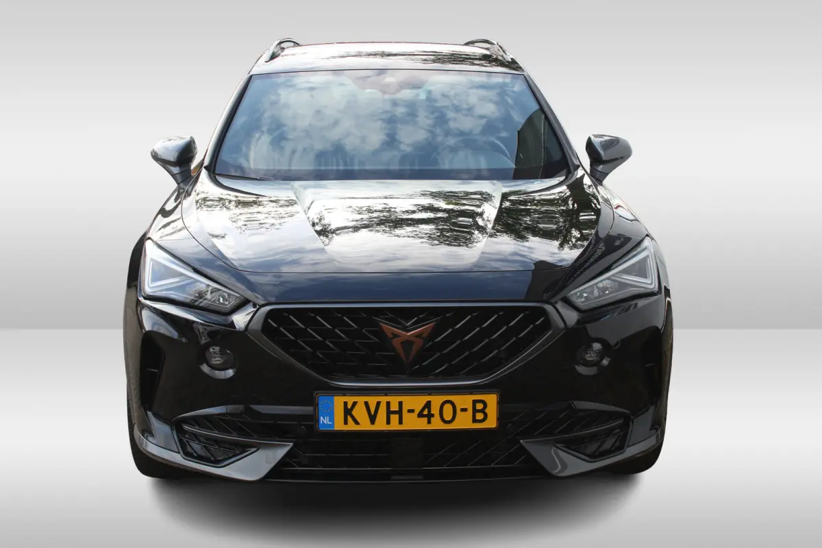 1.4 TSI e-Hybrid Essential Apple Carplay/Android Auto l Voorstoelen verwarmd l Keyless entry / start l stuur verwarmd