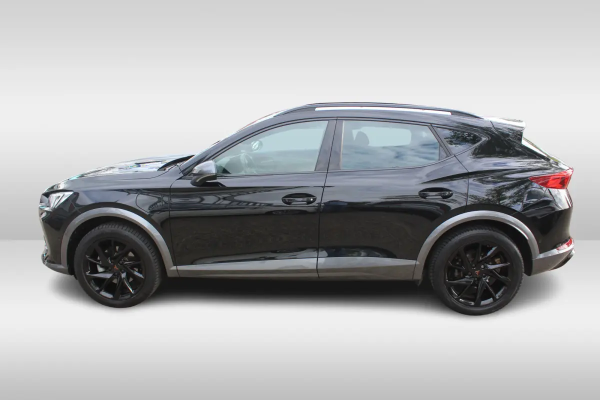 1.4 TSI e-Hybrid Essential Apple Carplay/Android Auto l Voorstoelen verwarmd l Keyless entry / start l stuur verwarmd