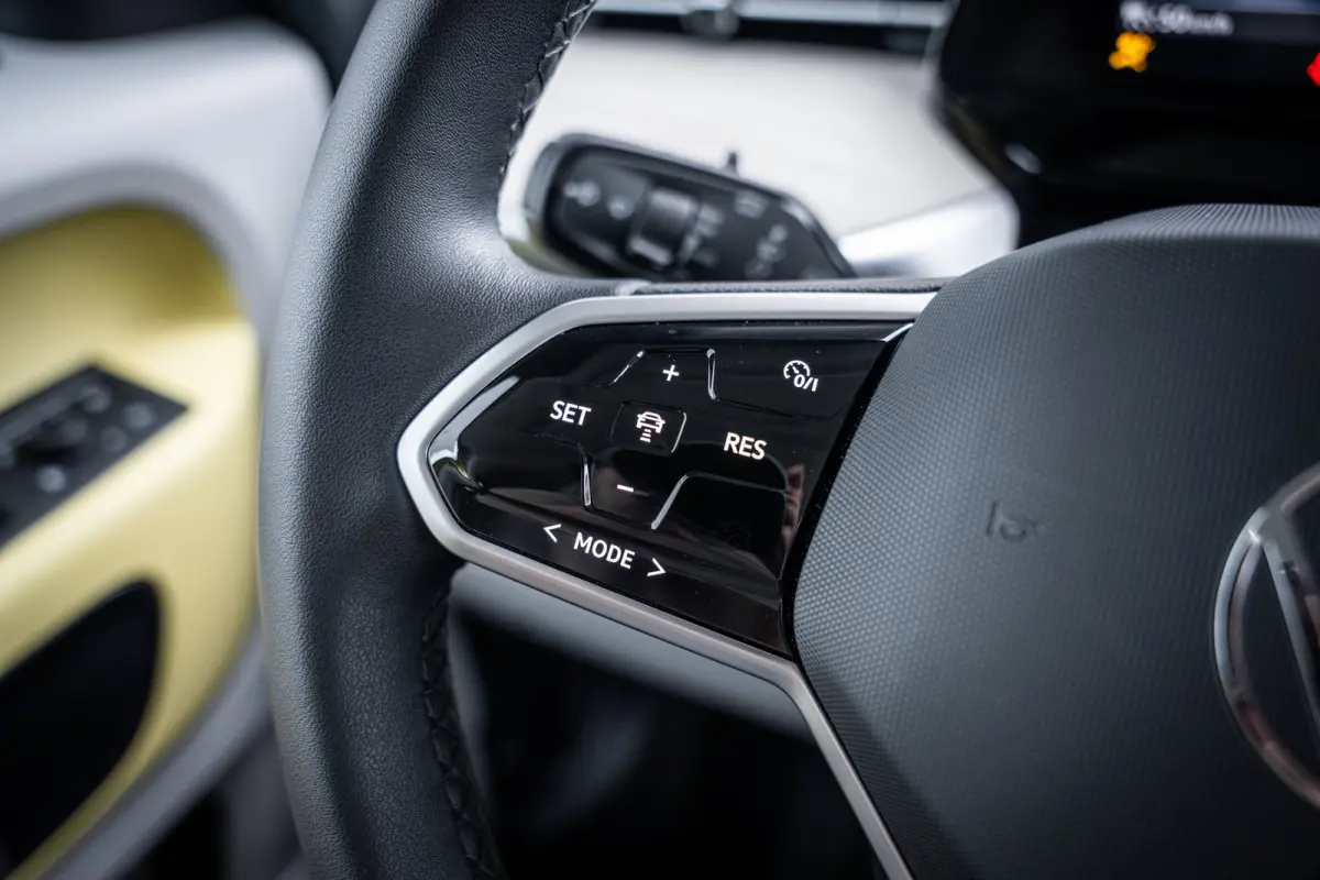 1st 77kWh 204pk | Trekhaak | SOH 96% | Elektrische schuifdeuren | Elektrische achterklep | Adaptive cruise control | Stoelverwarming | 20" LMV