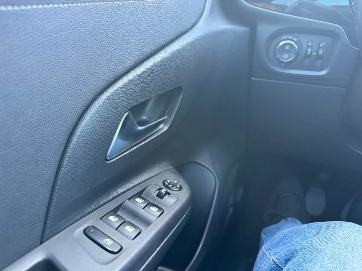 1.2 Sport Sky, Panorama, Navigatie, Dealer auto, Stoel/Stuur verwarming, Airco