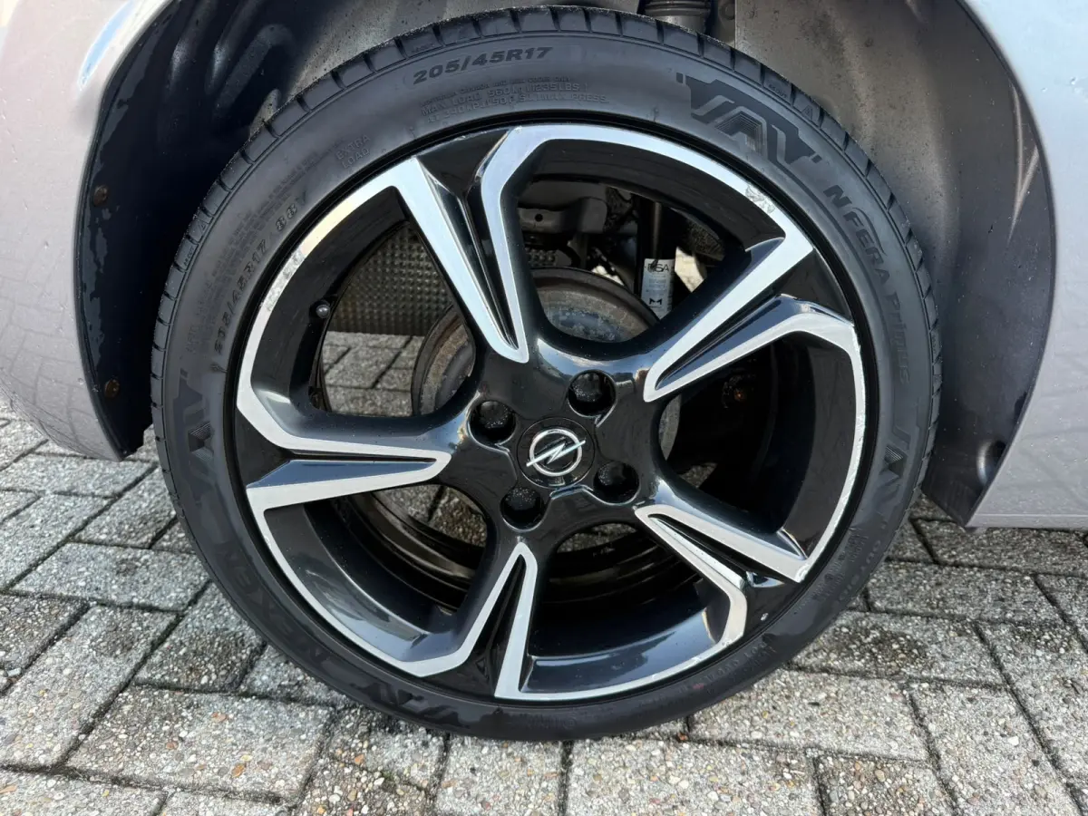 1.2 Sport Sky, Panorama, Navigatie, Dealer auto, Stoel/Stuur verwarming, Airco