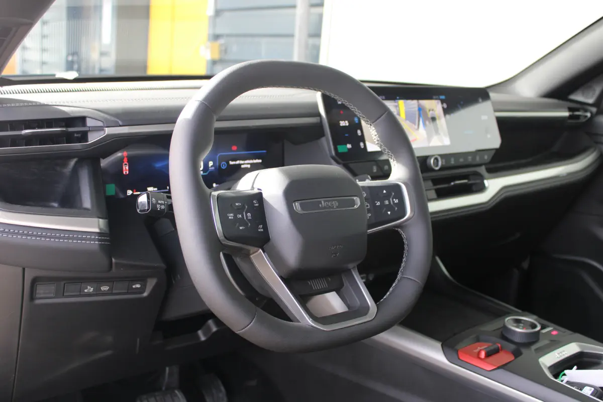 1.2 e-Hybrid First Edition 8 Jaar Garantie | Panoramadak | Elektrisch Verstelbare stoelen | Stoelverwarming en Verkoeling | Stuurwielverwarming | Adaptieve Cruise Control | Drive Assist | Pr