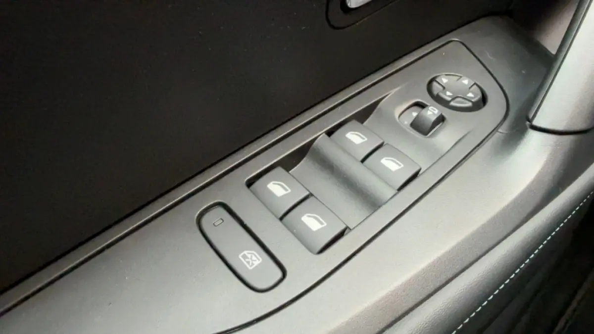 1.2 PT Allure Pack 130PK Trekhaak Carplay Stoelverwarming Full Led