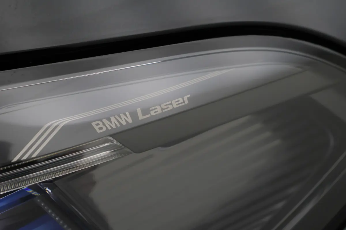 xDrive45e High Executive Laser, Panoramadak, Head-Up, 360° Camera, ACC, Luchtvering, H&K, Trekhaak, 22"