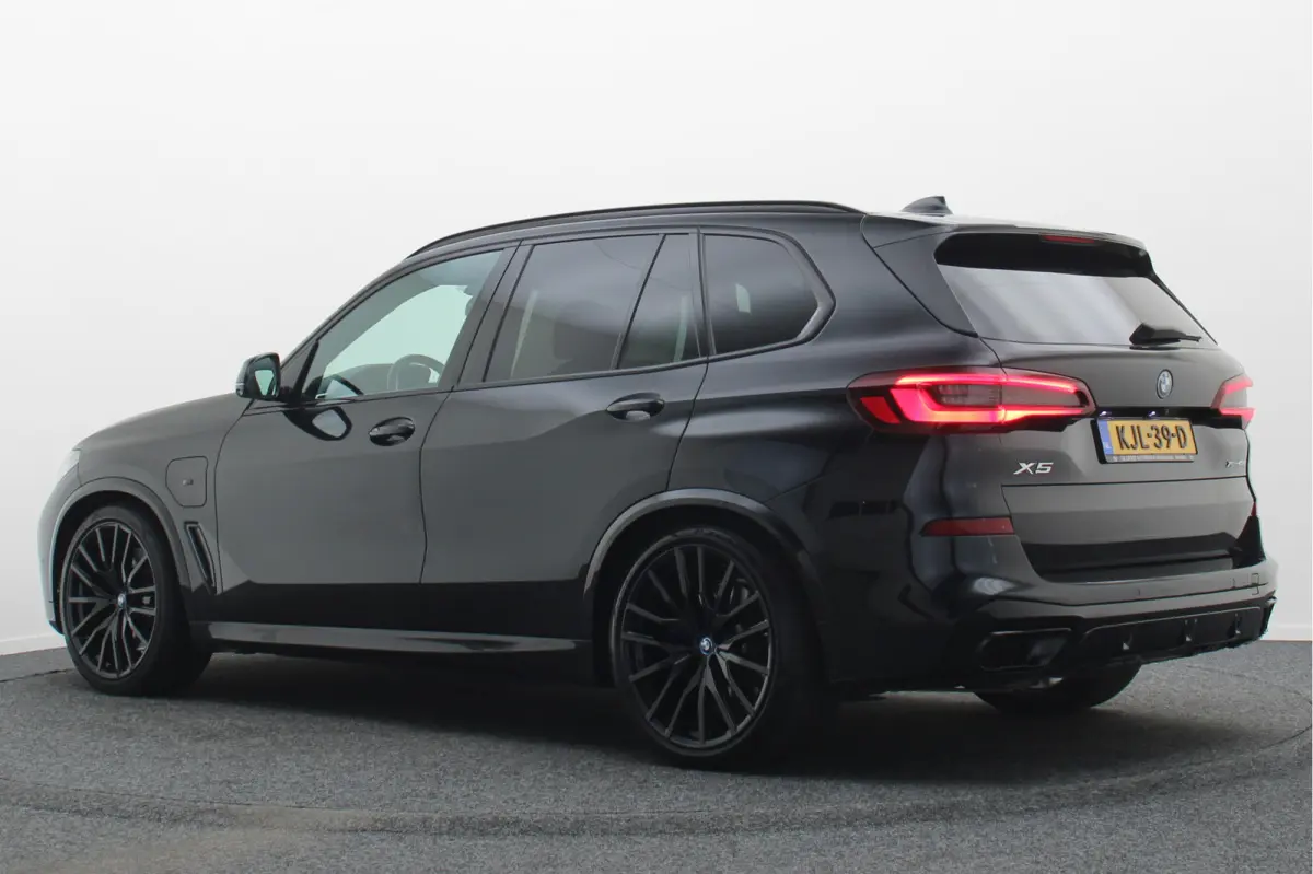 xDrive45e High Executive Laser, Panoramadak, Head-Up, 360° Camera, ACC, Luchtvering, H&K, Trekhaak, 22"