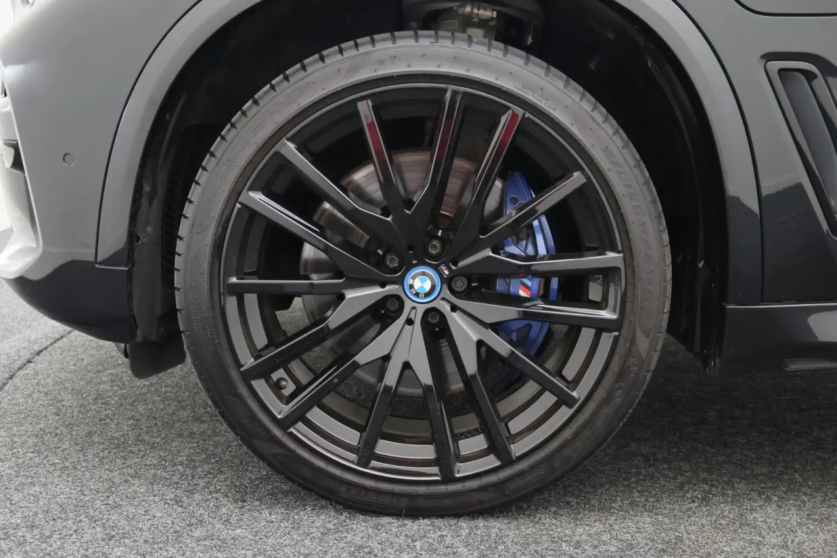 xDrive45e High Executive Laser, Panoramadak, Head-Up, 360° Camera, ACC, Luchtvering, H&K, Trekhaak, 22"
