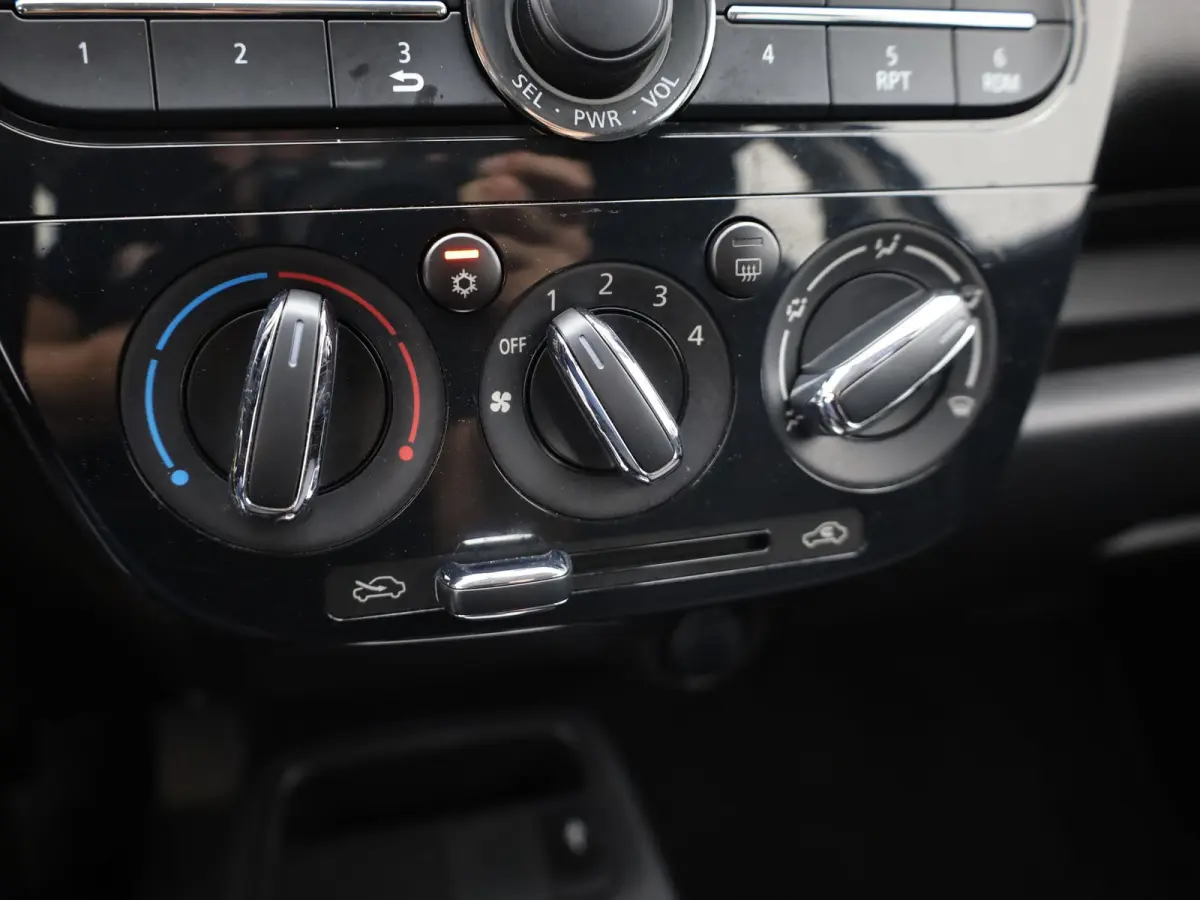 1.0 Cool+ Automaat | Lm-velgen | Airco | Prijs Rijklaar!!