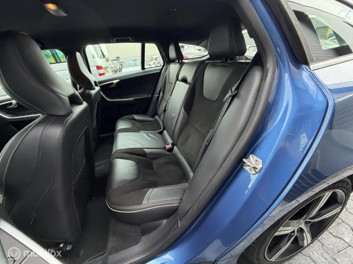 2.0 T4 R-Design Automaar! goed onderhouden! Nette staat!