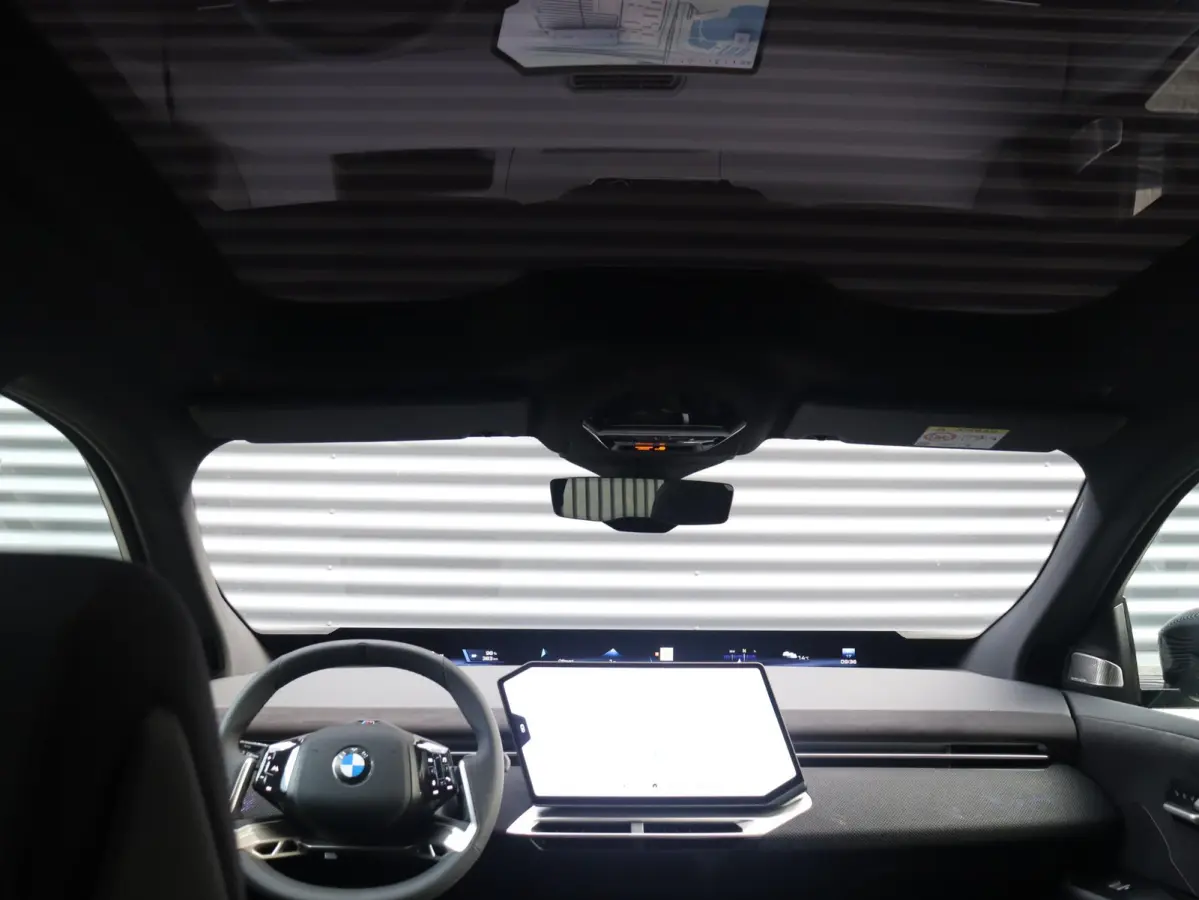 40 eDrive | M Sportpakket Pro | SOH 100% | Panodak | 3D Head-Up | Driving Assistant Plus | Trekhaak | Parking Assistant Plus | Harman Kardon | 21'' LMV