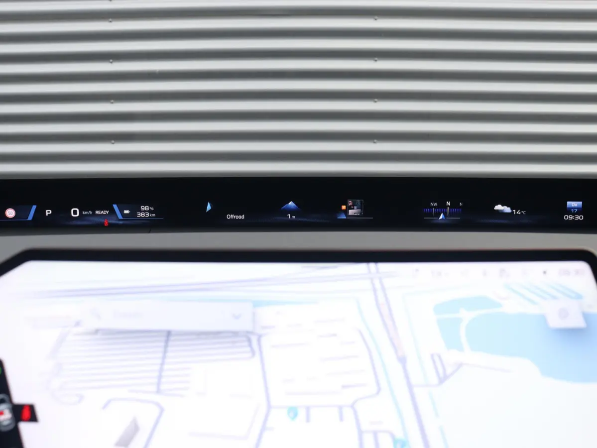 40 eDrive | M Sportpakket Pro | SOH 100% | Panodak | 3D Head-Up | Driving Assistant Plus | Trekhaak | Parking Assistant Plus | Harman Kardon | 21'' LMV