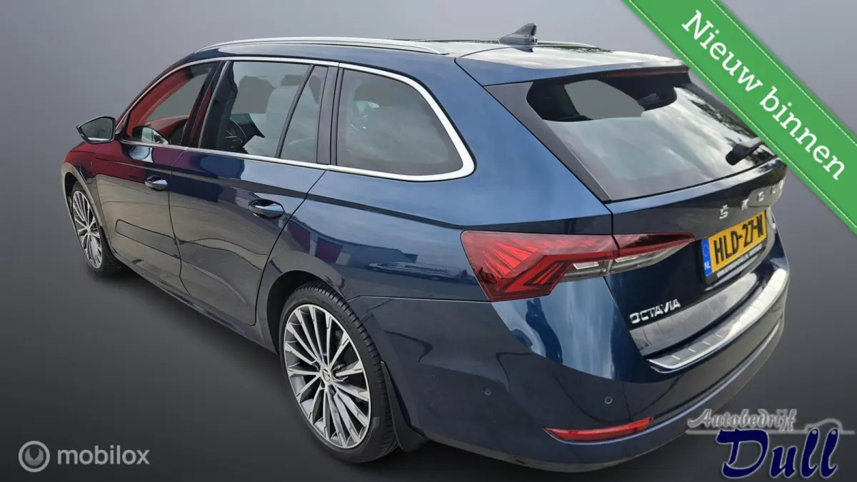 1.4 TSI DSG Business Edition Plus PANO!!