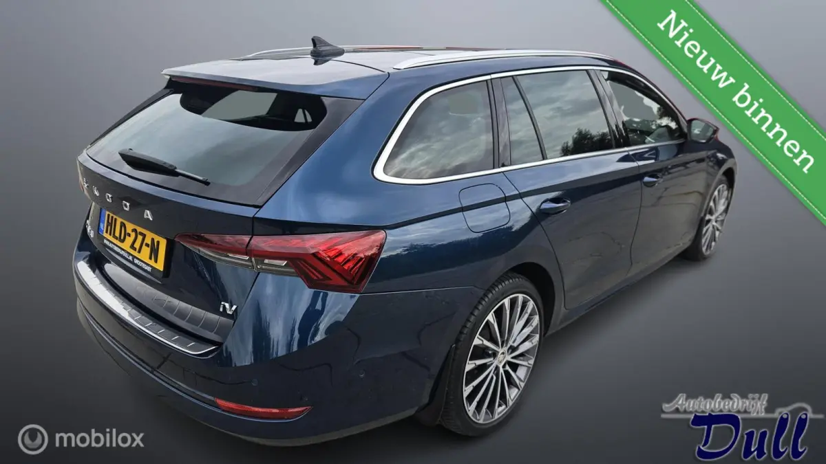 1.4 TSI DSG Business Edition Plus PANO!!