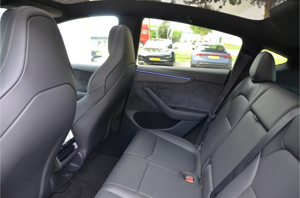 Performance AWD 83 kWh Juniper, AutoPilot4.0 Ryzen, (FSD 99,- p/mnd)