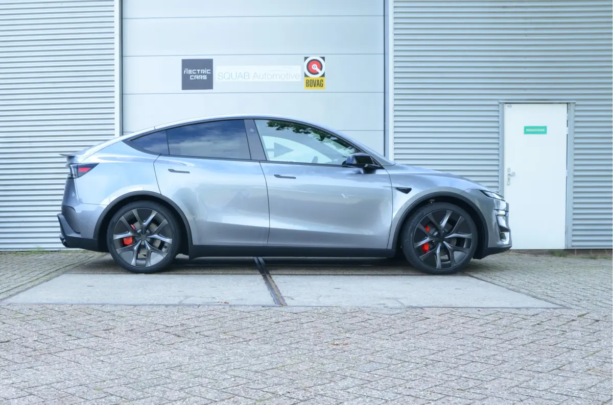 Performance AWD 83 kWh Juniper, AutoPilot4.0 Ryzen, (FSD 99,- p/mnd)