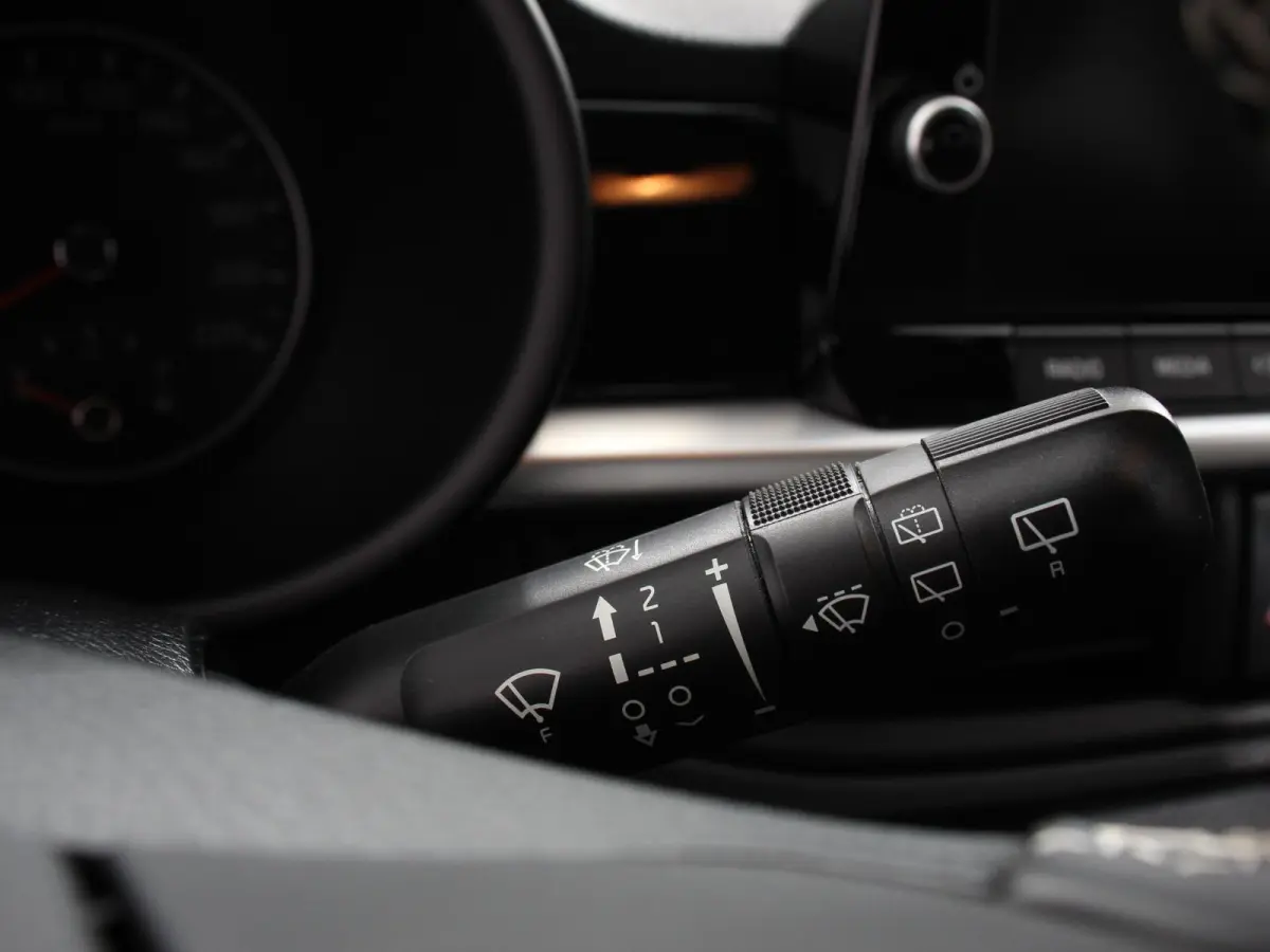 1.0 DPi Automaat DynamicLine Navigatie Apple Carplay/Android Auto Airco Camera DAB Lichtmetalen velgen Bluetooth