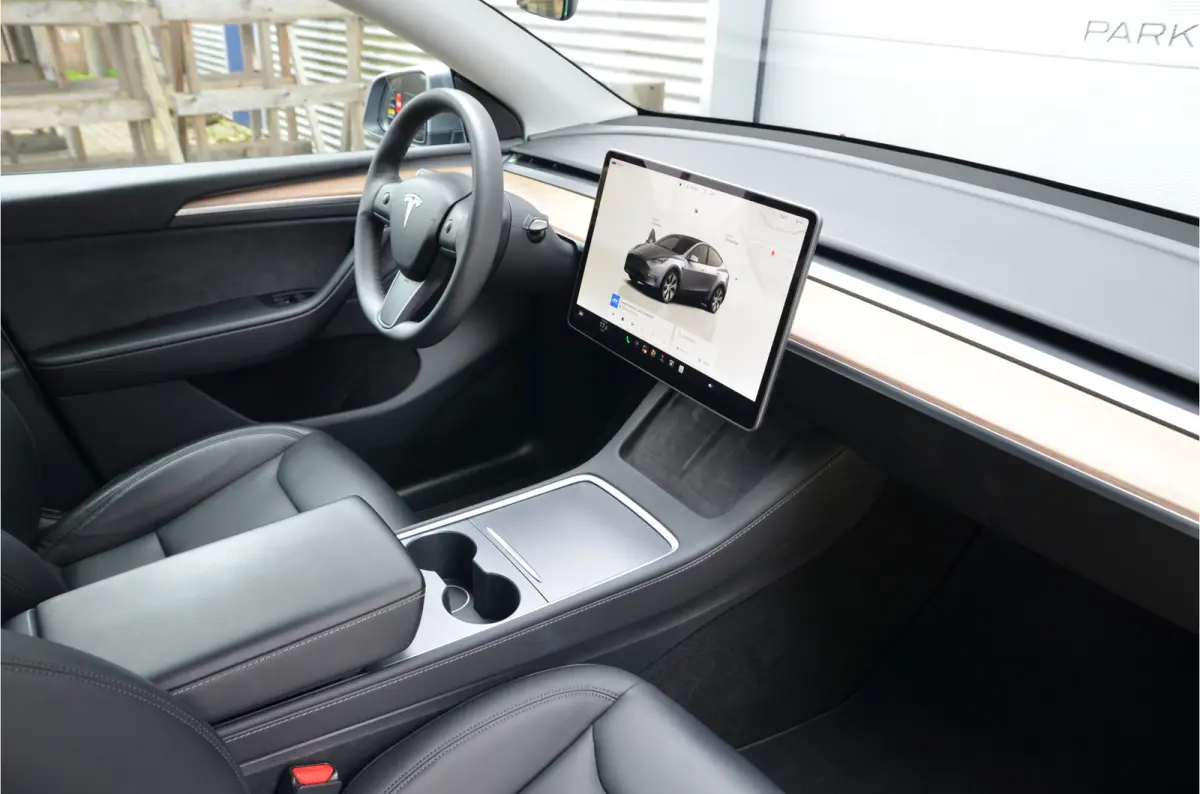 Long Range AWD 75 kWh AutoPilot3.0 Ryzen