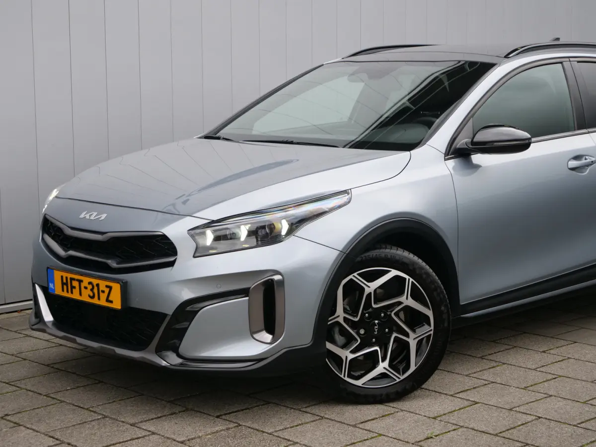 1.5 T-GDi GT-Line 141 Pk Automaat Navi / DAB / Apple Carplay / Pano-dak / Camera
