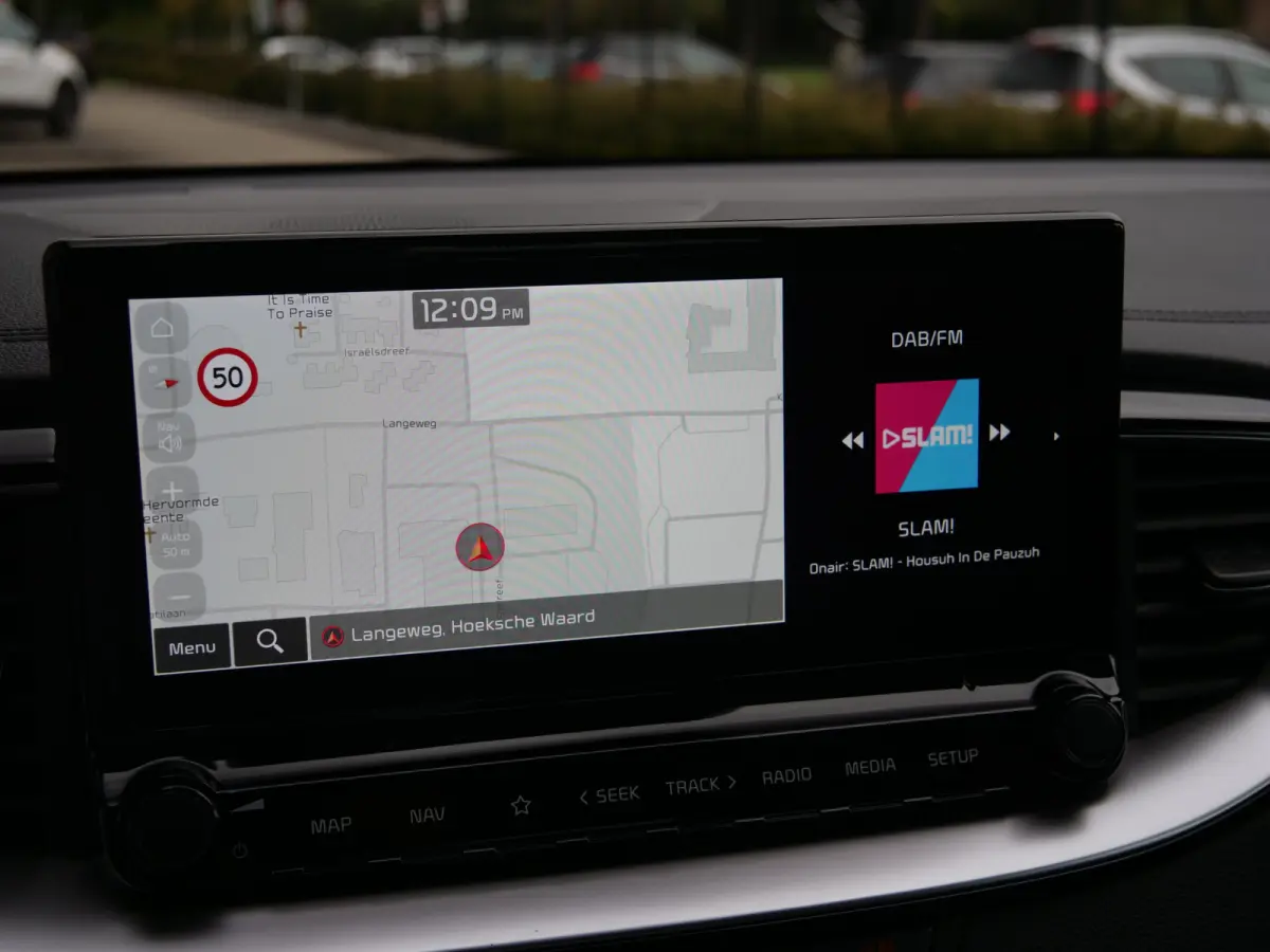 1.5 T-GDi GT-Line 141 Pk Automaat Navi / DAB / Apple Carplay / Pano-dak / Camera