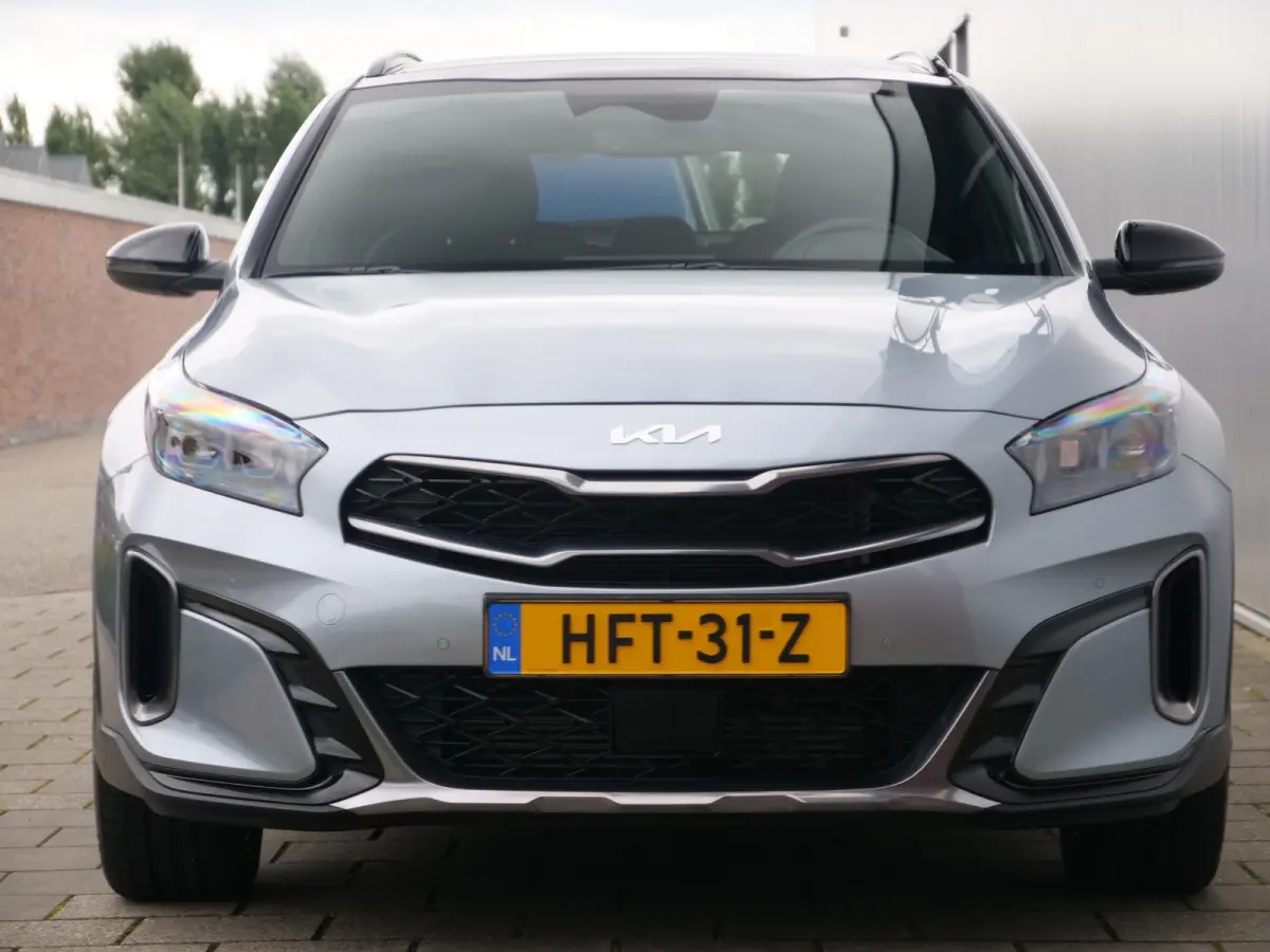 1.5 T-GDi GT-Line 141 Pk Automaat Navi / DAB / Apple Carplay / Pano-dak / Camera