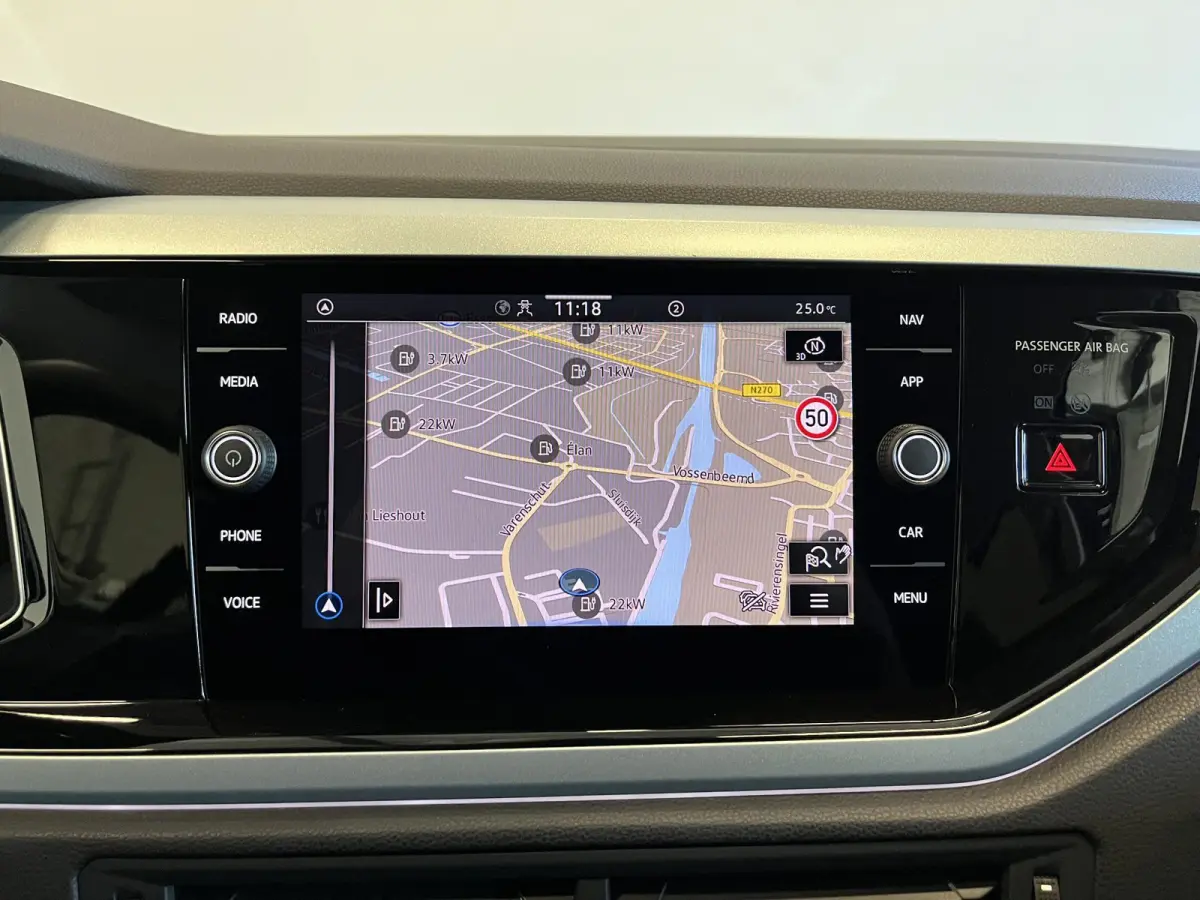 1.0 TSI Automaat Goal Navigatie Apple Carplay/Android Auto Parkeersensoren Adaptive Cruise Control Stoelverwarming Matrix LED koplampen Climate Control Lichtmetalen velgen