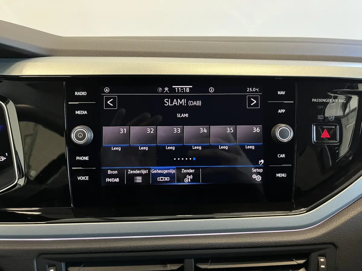 1.0 TSI Automaat Goal Navigatie Apple Carplay/Android Auto Parkeersensoren Adaptive Cruise Control Stoelverwarming Matrix LED koplampen Climate Control Lichtmetalen velgen