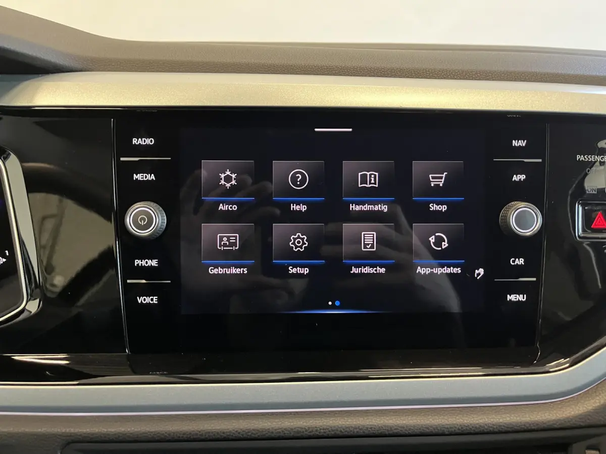 1.0 TSI Automaat Goal Navigatie Apple Carplay/Android Auto Parkeersensoren Adaptive Cruise Control Stoelverwarming Matrix LED koplampen Climate Control Lichtmetalen velgen