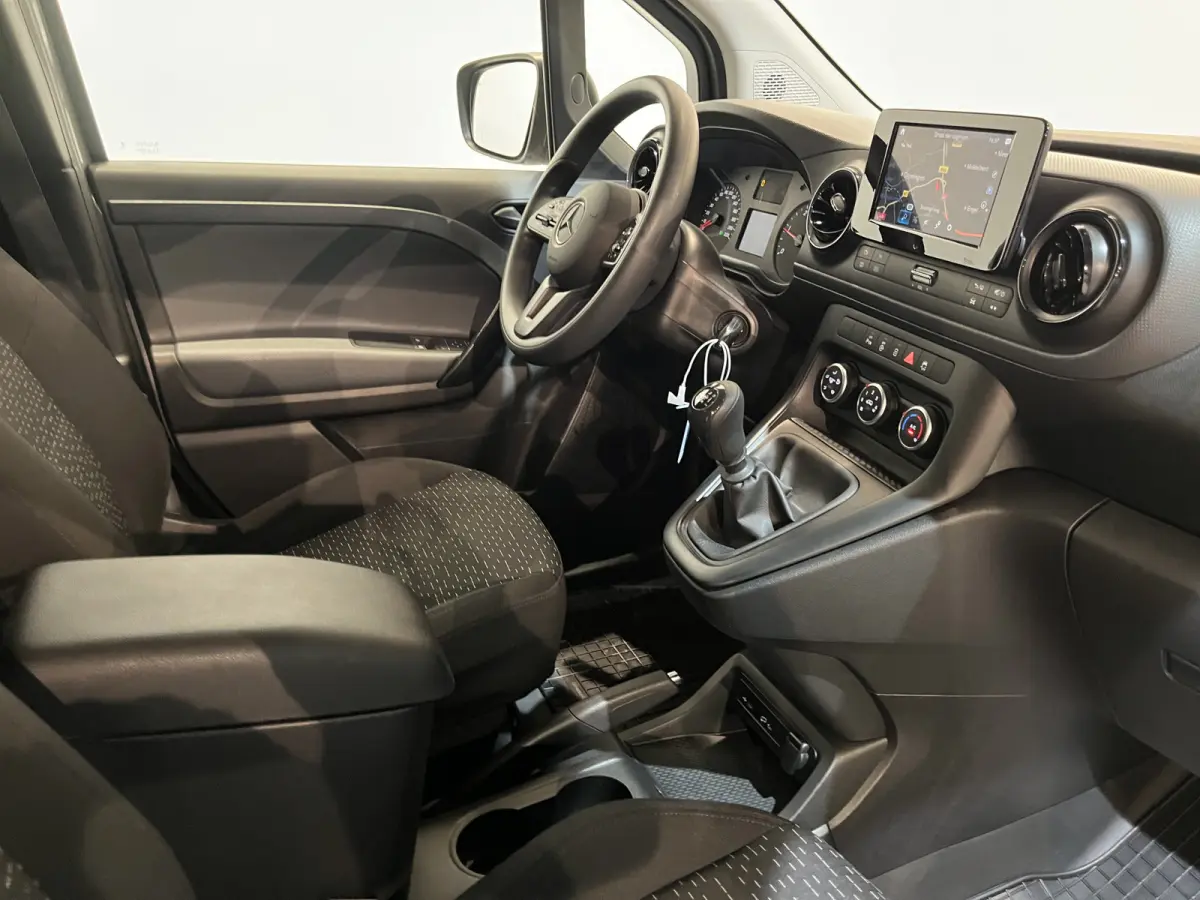 112 CDI L2 Pro / Euro 6 / Bott Inrichting / Airco / CarPlay / Cruise Control / Camera / Navigatie / Klep / 90.000 KM !!