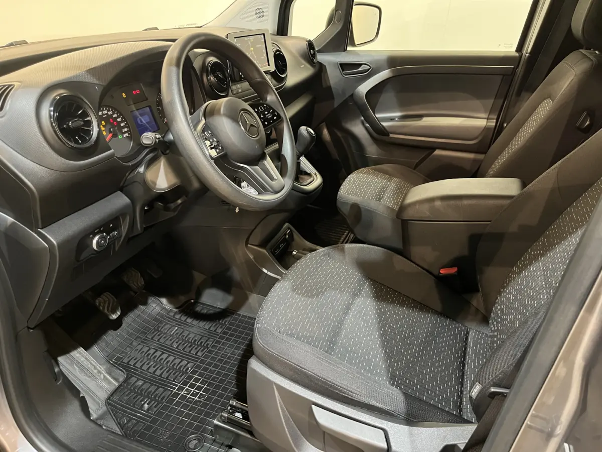 112 CDI L2 Pro / Euro 6 / Bott Inrichting / Airco / CarPlay / Cruise Control / Camera / Navigatie / Klep / 90.000 KM !!