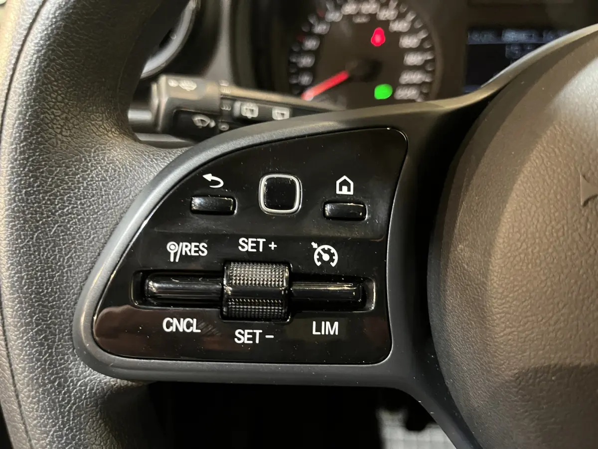 112 CDI L2 Pro / Euro 6 / Bott Inrichting / Airco / CarPlay / Cruise Control / Camera / Navigatie / Klep / 90.000 KM !!