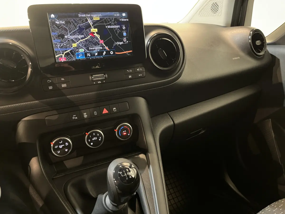 112 CDI L2 Pro / Euro 6 / Bott Inrichting / Airco / CarPlay / Cruise Control / Camera / Navigatie / Klep / 90.000 KM !!