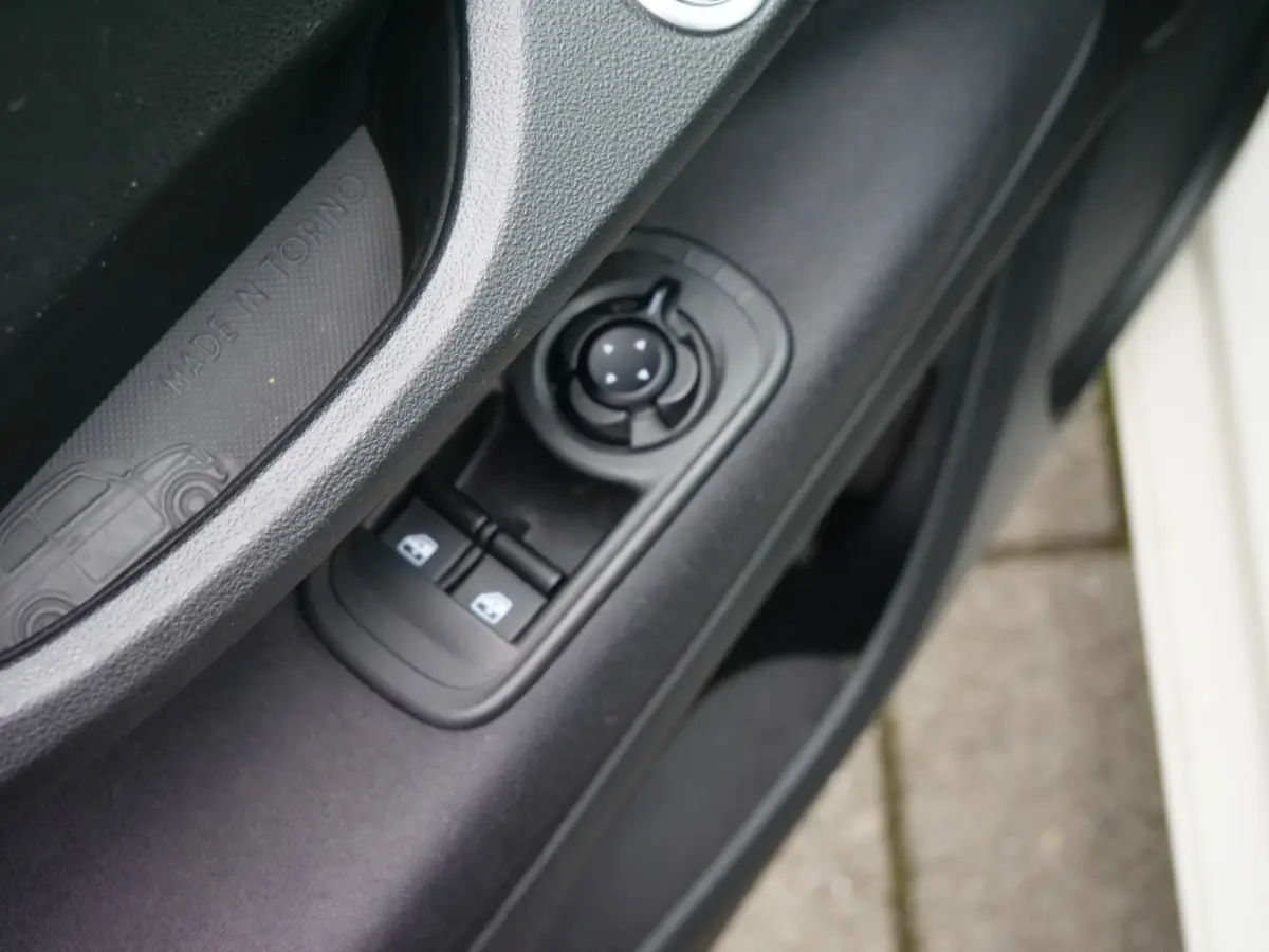 Urban 42 kWh 119 Pk Automaat Apple Carplay / DAB / Camera / SOH 95,5%