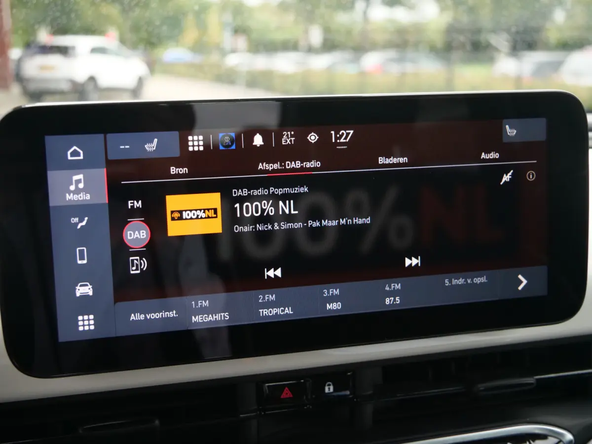 Urban 42 kWh 119 Pk Automaat Apple Carplay / DAB / Camera / SOH 95,5%