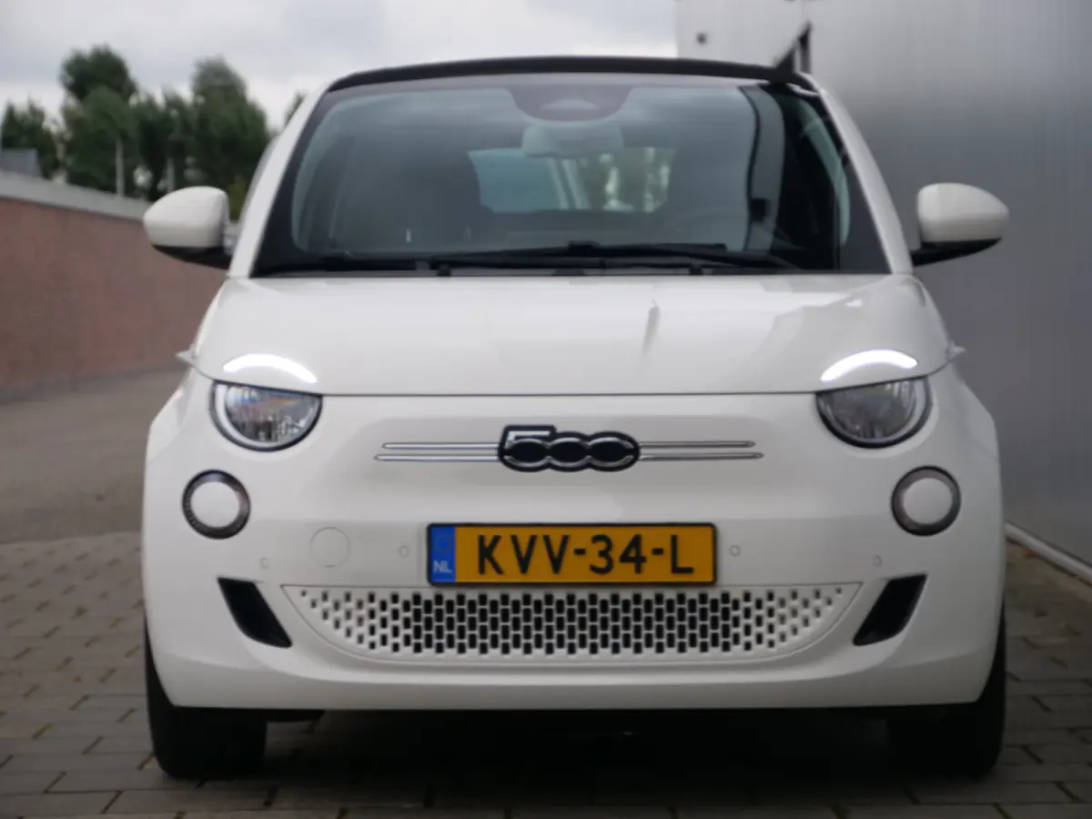 Urban 42 kWh 119 Pk Automaat Apple Carplay / DAB / Camera / SOH 95,5%