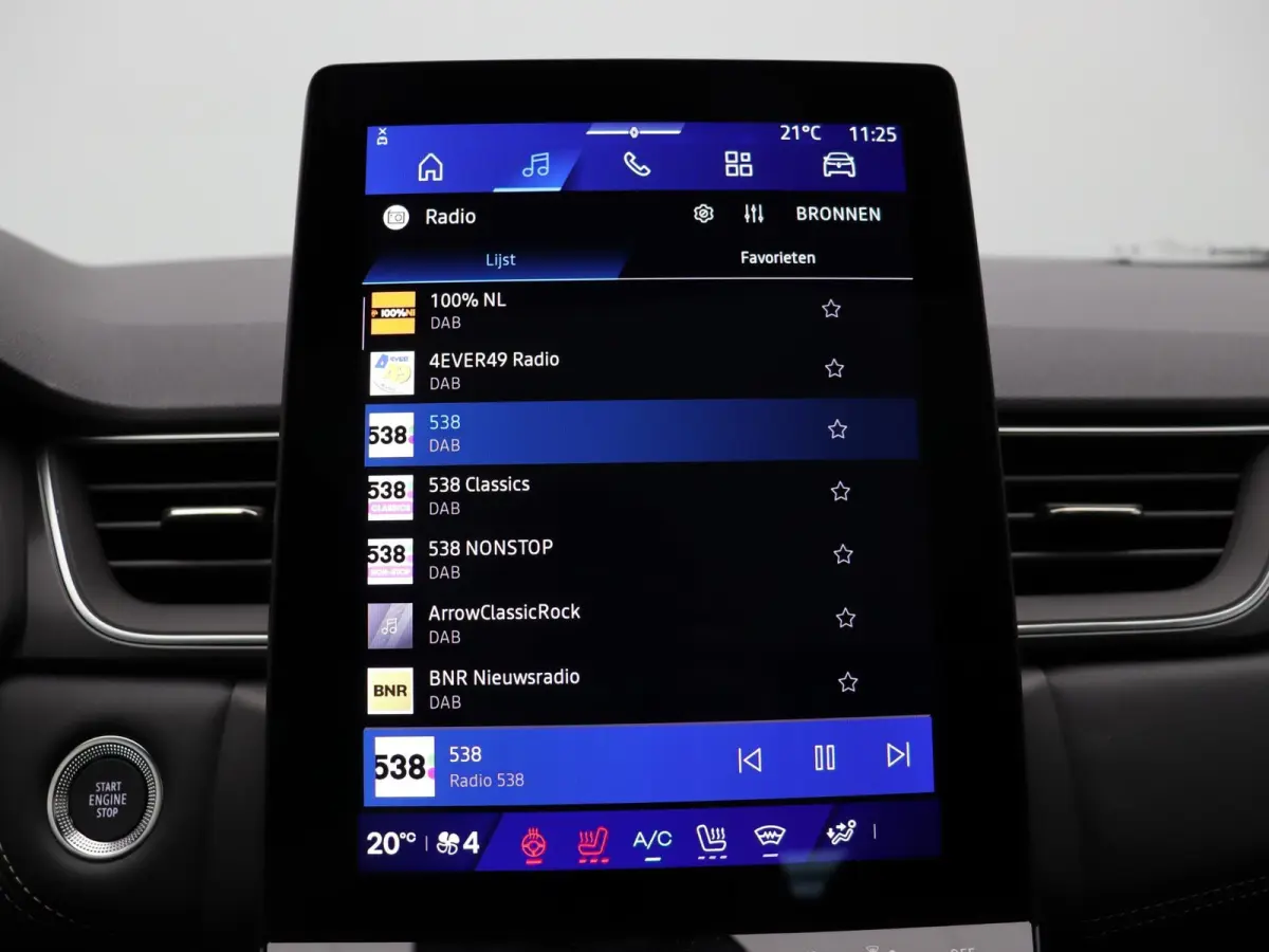 E-Tech full hybrid 160pk iconic | Vijf jaar garantie | Harman Kardon | Panoramisch vast glazen dak |