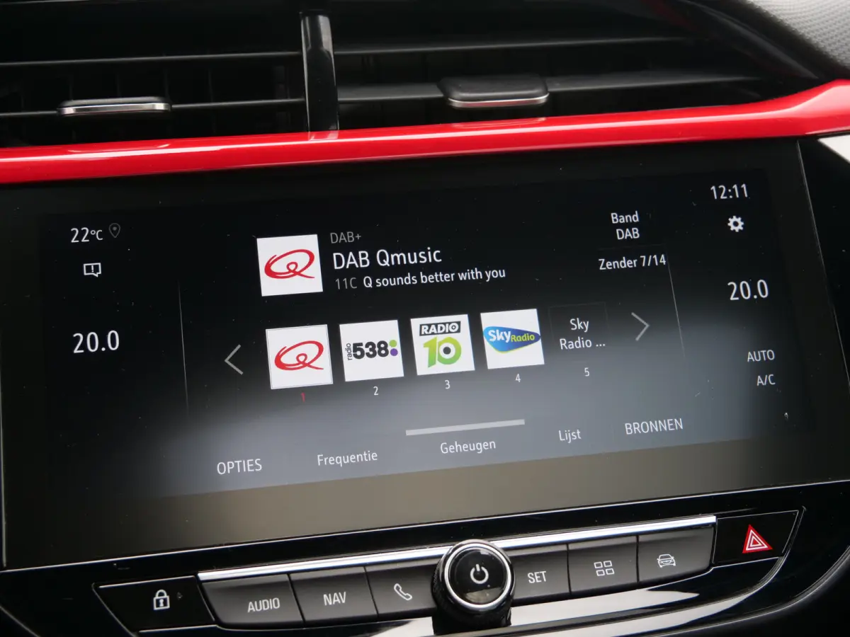 1.2 GS Line 131 Pk Automaat Navi / DAB / Leer / Pano-dak / Apple Carplay / Massage-stoel