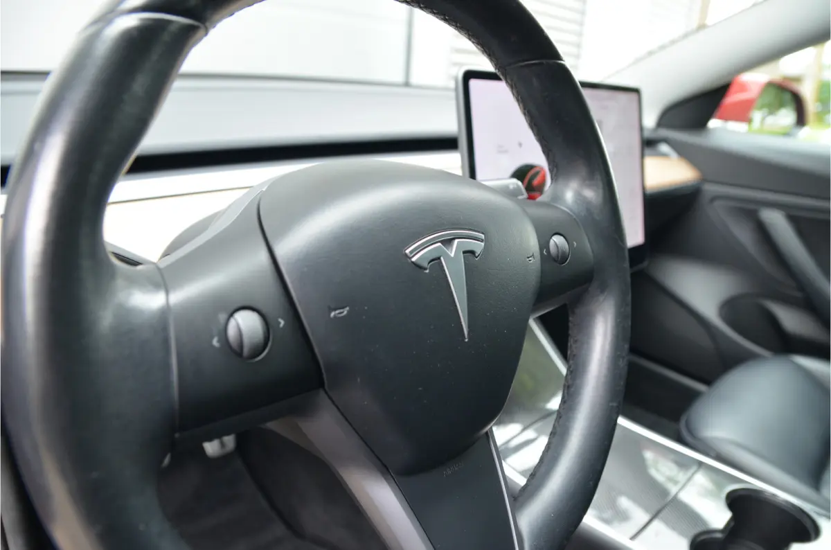 Long Range AWD 75 kWh SOH 84,5%, Trekhaak (1.000kg), AutoPilot3.0
