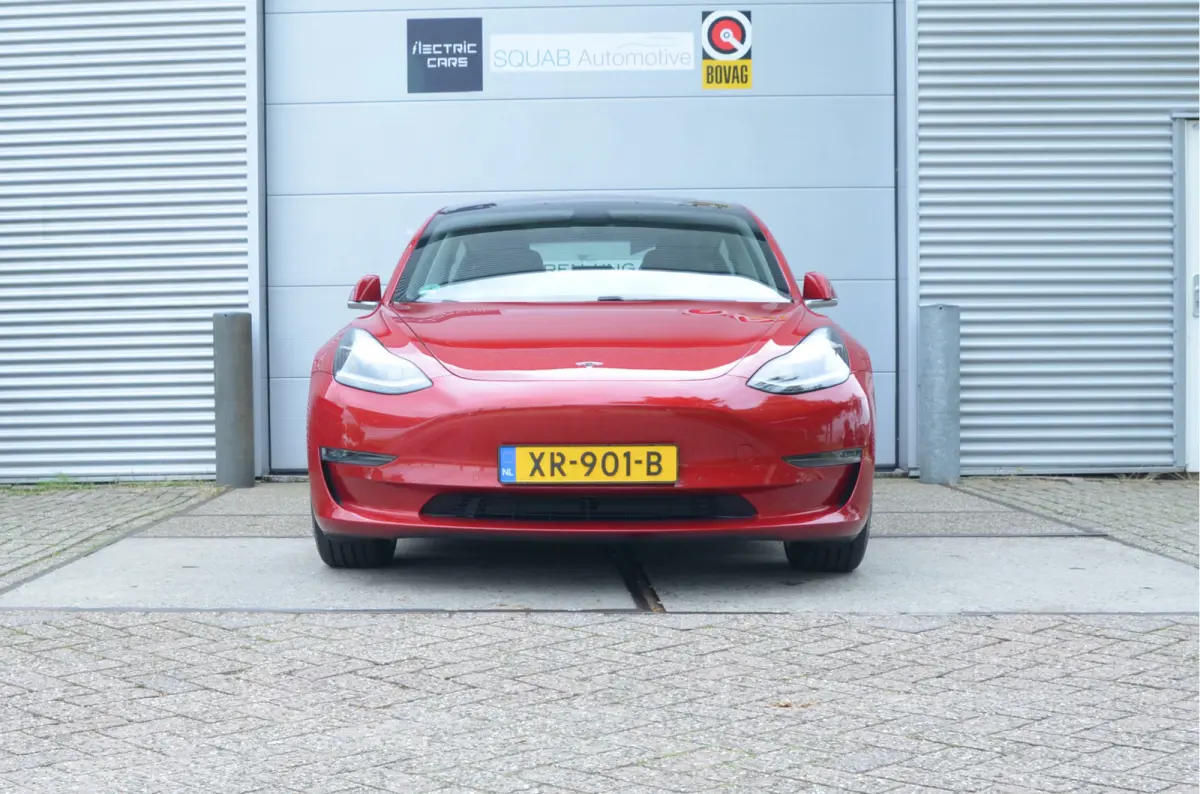 Long Range AWD 75 kWh SOH 84,5%, Trekhaak (1.000kg), AutoPilot3.0
