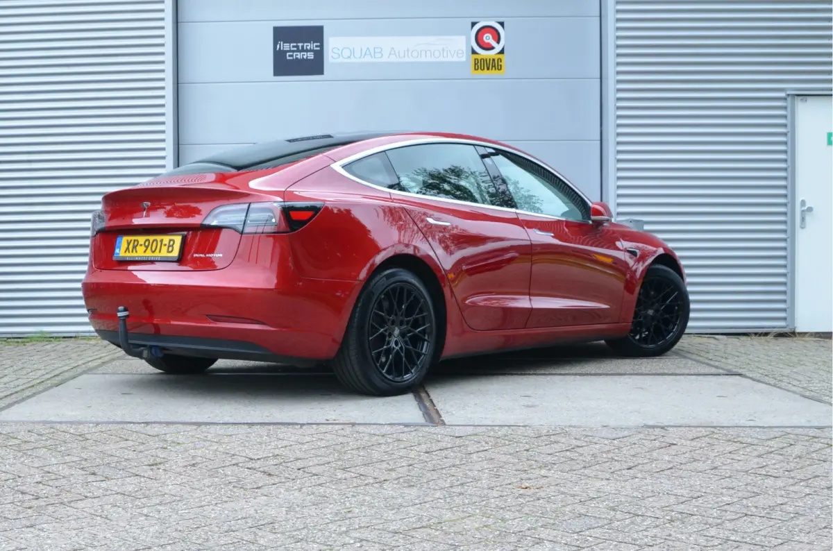 Long Range AWD 75 kWh SOH 84,5%, Trekhaak (1.000kg), AutoPilot3.0