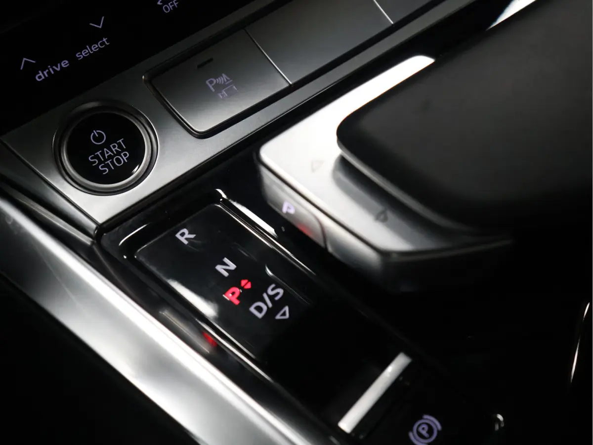 55 quattro Sport 95 kWh 92,5%SOH [BANG & OLUFSEN PREMIUM SOUNDSYSTEM, CRUISE CONTROL, MEMORY SEATS, DIGITAL DASH, TOP VIEW 360 CAMERA, NAVIGATIE, BLUETOOTH, ELEKTRISCHE ACHTERKLEP, CLIMATE C